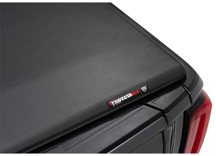 90450 EXTANG bed cover Chevy GMC